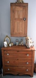 Pine chest of drawers
Pine hanging cabinet
Early Steif pull toys and stuffed animals in excellent condition