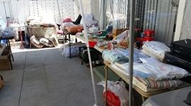 Linens, bedding & xmas