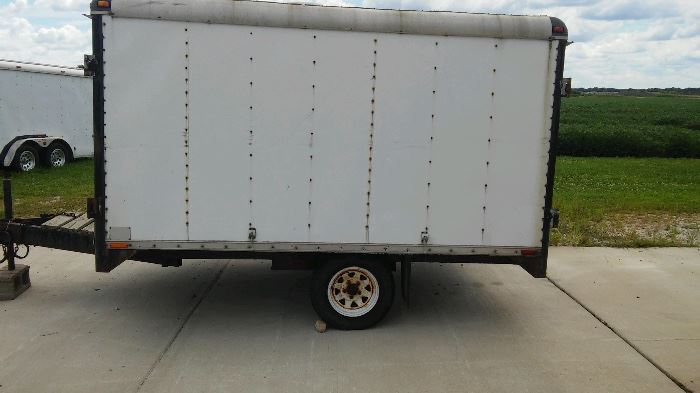 1992 wells cargo with front and back doors Trailer 8X10