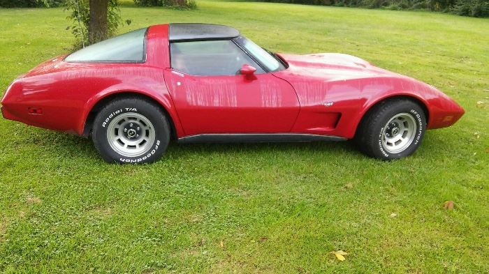 1979 Corvette 69,000 miles RED IN and OUT Tinted T TOPS **ALL ORIGINAL**