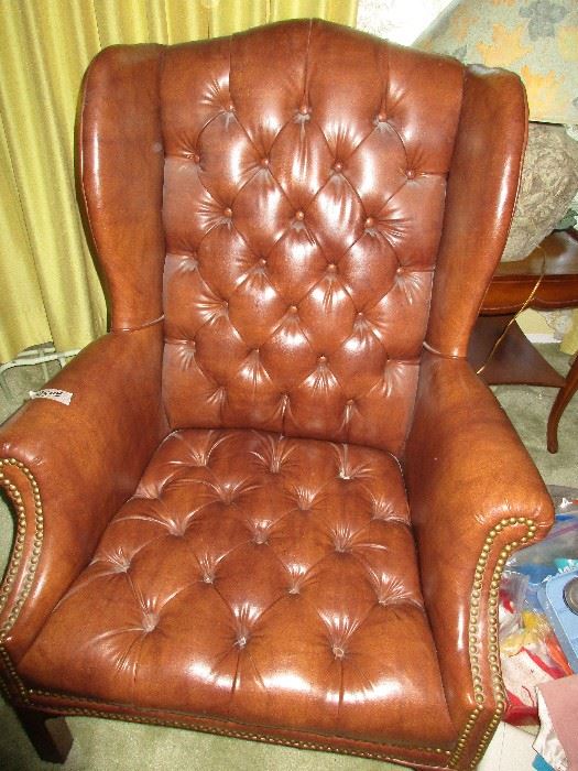 LEATHER CHAIR