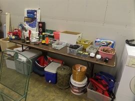 garage stuff and fixe it things 