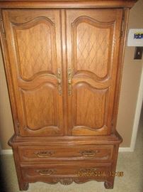 Hickory manufacturing Amoire