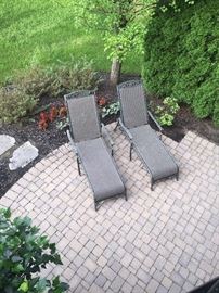 LOUNGE CHAIRS