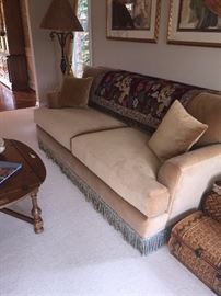 GORGEOUS TAN/CARAMEL SOFA WITH TASSELS