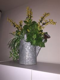 HOME DECOR'