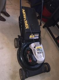 YARDMAN LAWN MOWER 550 SERIES 158CC