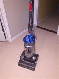DYSON VACUUM