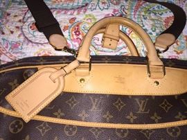 AUTHENTIC LOUIS VUITTON MONOGRAM ALIZE 24 SOFT LUGGAGE-EXCELLENT CONDITION