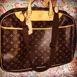 AUTHENTIC LOUIS VUITTON MONOGRAM ALIZE 24 SOFT LUGGAGE-EXCELLENT CONDITION
