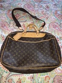 AUTHENTIC LOUIS VUITTON MONOGRAM ALIZE 24 SOFT LUGGAGE-EXCELLENT CONDITION