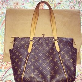 AUTHENTIC LOUIS VUITTON MONOGRAM TOTALLY PM HANDBAG