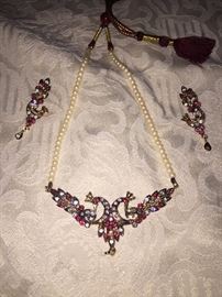 ETHNIC PEACOCK NECKLACE WITH RUBIES