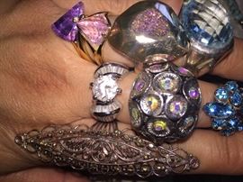 COSTUME RINGS