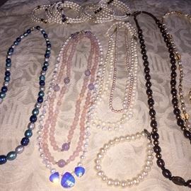 NATURAL PEARL NECKLACES AND BRACELETS