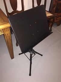 MUSIC NOTE STAND
