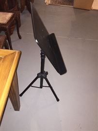 MUSIC NOTE STAND
