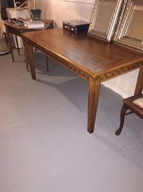 HERITAGE SOLID WOOD DINING ROOM TABLE