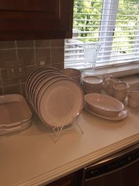 PFALTZGRAFF CHINA SET