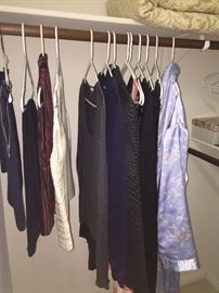 WOMENS CLOTHING SIZE MEDIUM