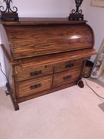 VINTAGE SOLID OAK ROLLTOP DESK