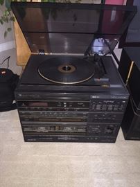 VINTAGE SOUNDESIGN STEREO SYSTEM