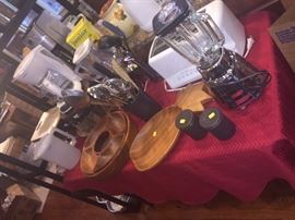 KITCHENWARE & SMALL APPLIANCES