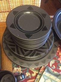 PFALTZGRAFF MIDNIGHT SUN DINNERWARE SET