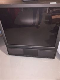 FREE TV =)