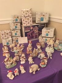 Dreamsicles Nativity Set and over 20 other Figurines 
