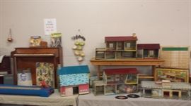 Much vintage toys!!! 2 different household's toys