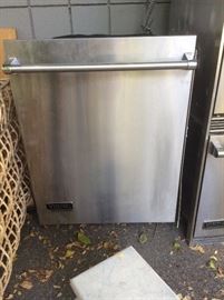 Viking dishwasher