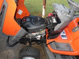 Husqvarna LGT2654 26HP 747cc Kohler 54" Lawn Tractor