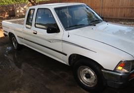 1991 Toyota SR5 Extended cab Runs like a top, 5 speed with ice cold ac.