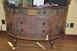 Gorgeous Painted Detail!