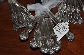 Great Vintage Wm. Rogers Service for 8 Available