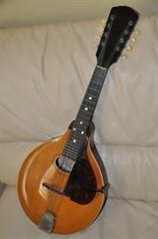 Antique Gibson Mandolin, Model A #10580 