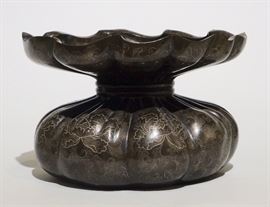 Japanese bronze vase