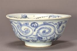 Chinese late Ming dynasty porcelain bowl