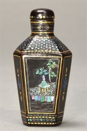 Chinese lac burgaute snuff bottle