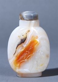 Agate snuff bottle