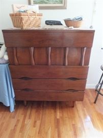 retro chest of drawers
