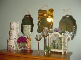 Mirrors & Decorative Items