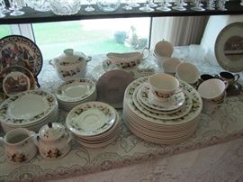 Royal Doulton Miramont- service for 12