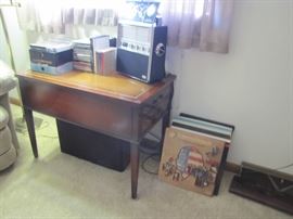 One of the Imperial (Grand Rapids Furniture Co.) end tables