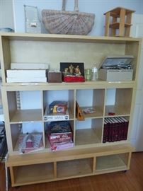 Lots of various sizes of bookcases