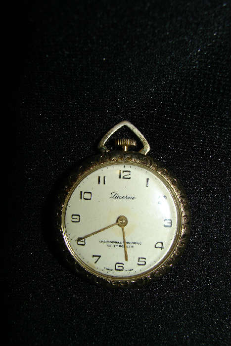Lucerne pendant, Swiss made 1 jewel, size 0s.  Good condition, runs well.