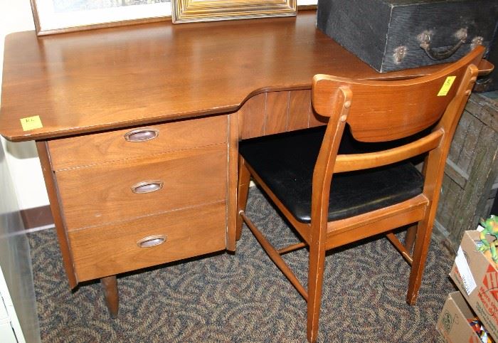 Pine Desk & Chair
