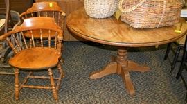 Oak Round Dining Table