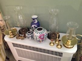Brass, glass and oriental motif decorator items